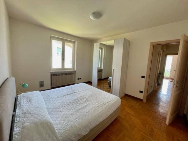 Casa Caponetti Villa Costa Volpino Buitenkant foto